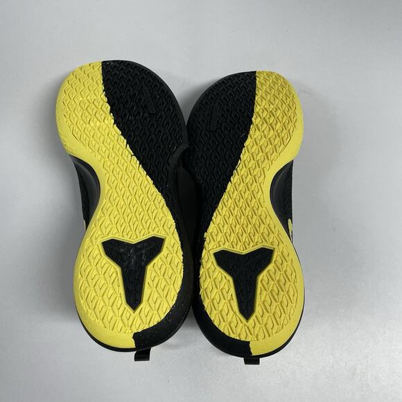 Nike Mamba Focus Black Optimum Yellow AJ5899 001 Size 7.5 Kobe Bryant Lakers main image 4